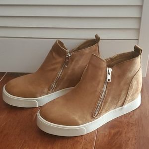 NWOT soda wedge sneakers